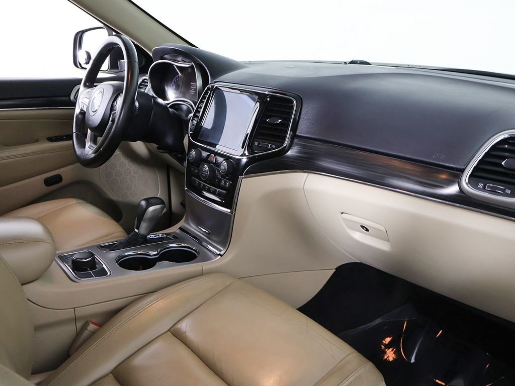 Used 2019 White Jeep Limited image 29