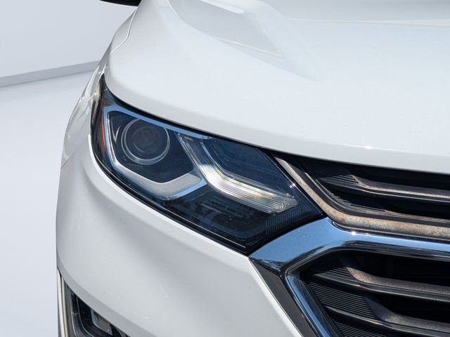Used 2021 White Chevrolet LS image 9