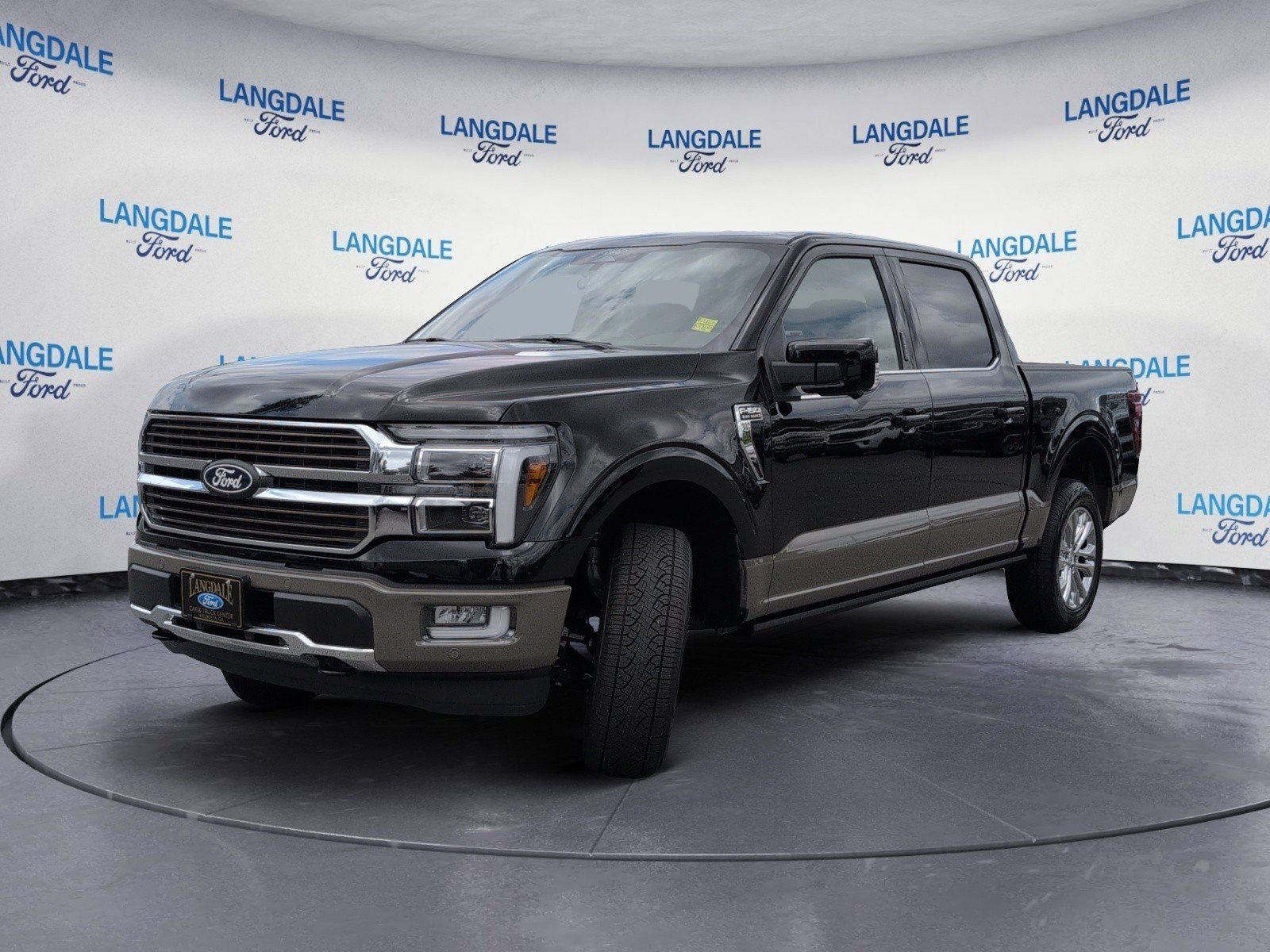 New 2026 Agate Black Metallic Ford King Ranch image 11