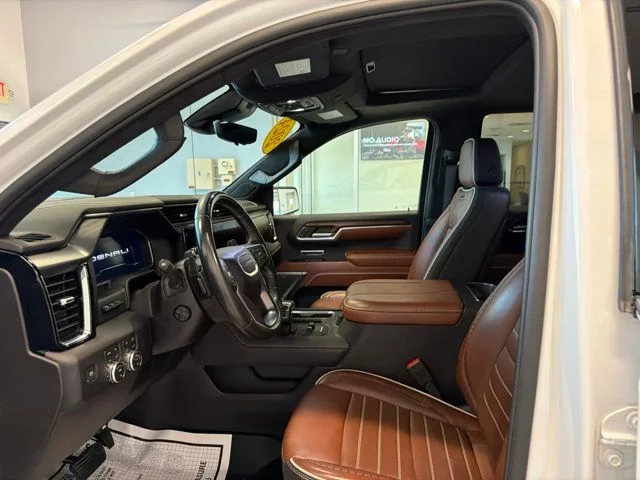 Used 2024 White GMC Denali Ultimate image 18