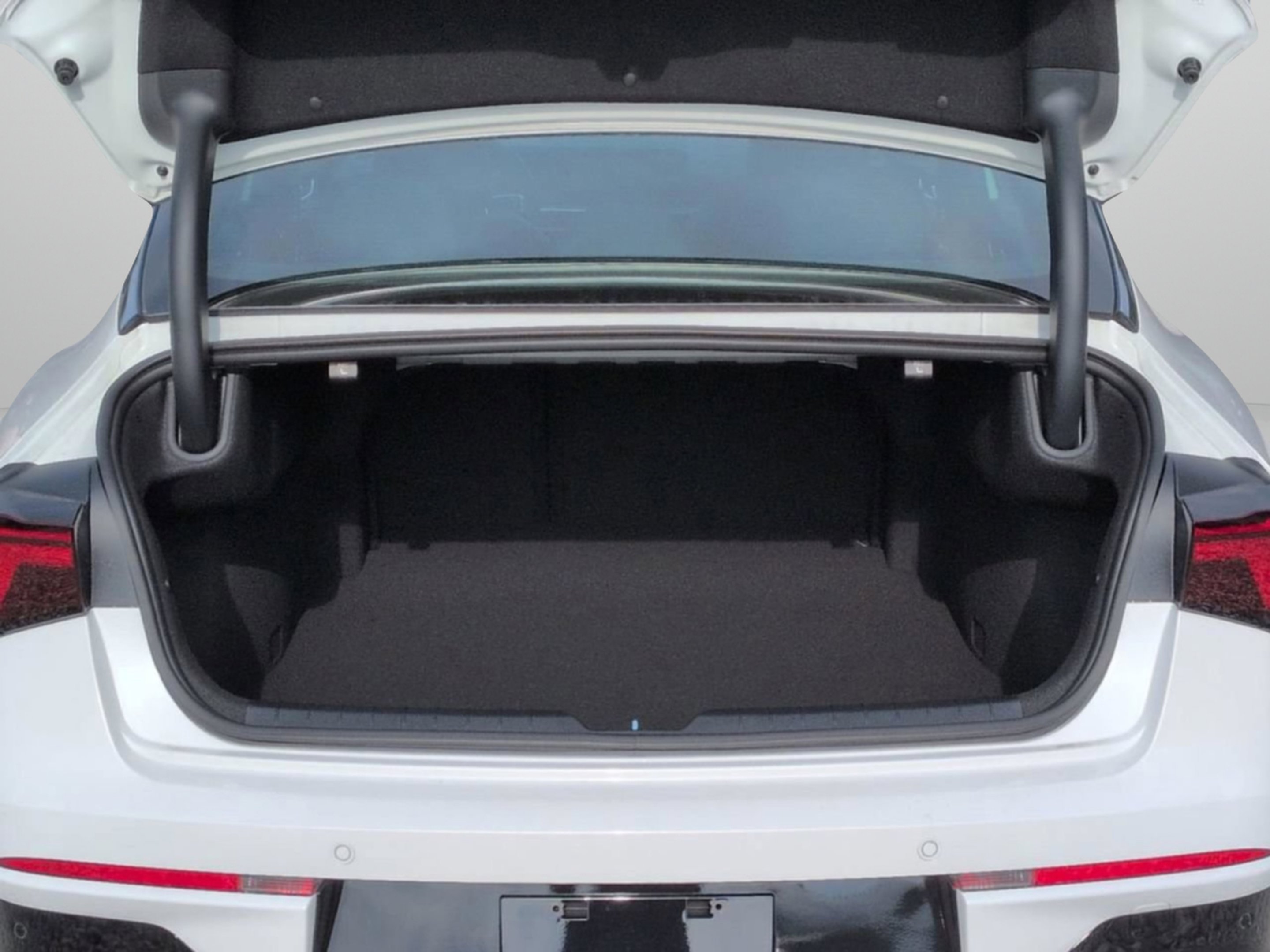 New 2026 Snow White Pearl Kia GT-Line image 15