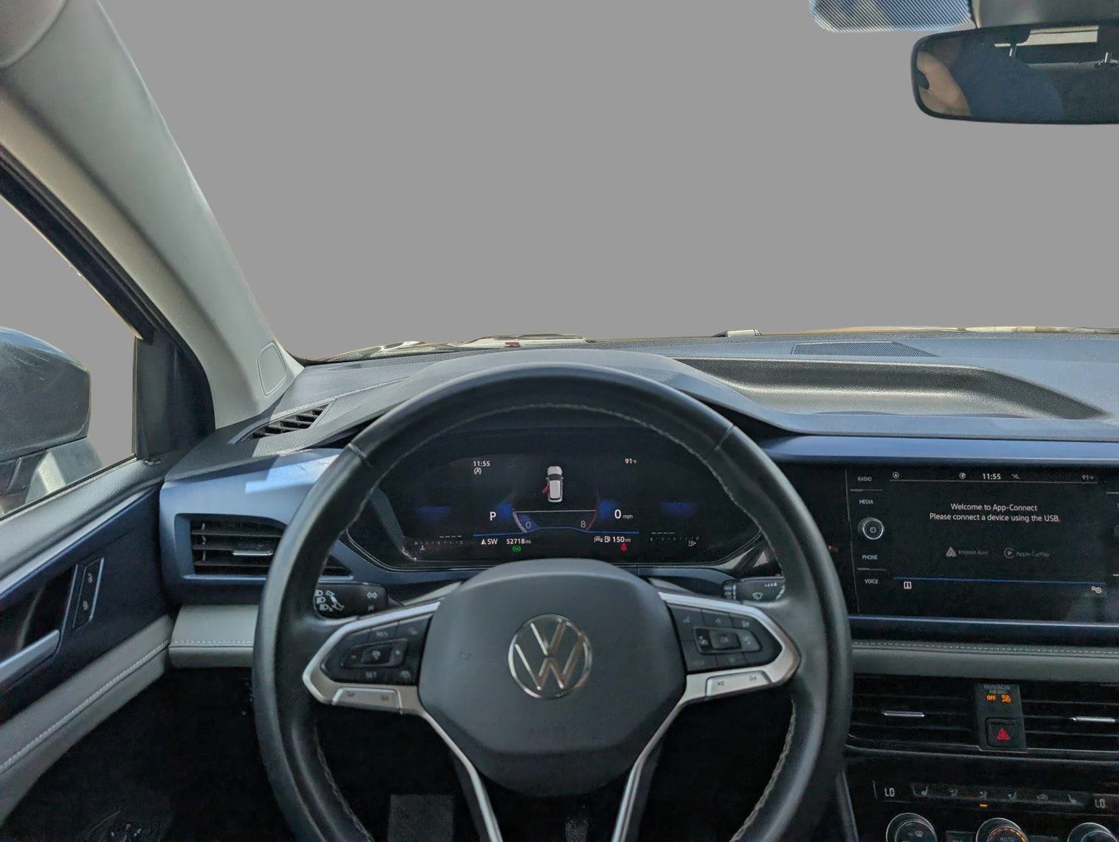 Used 2024 GRAY Volkswagen SE image 33
