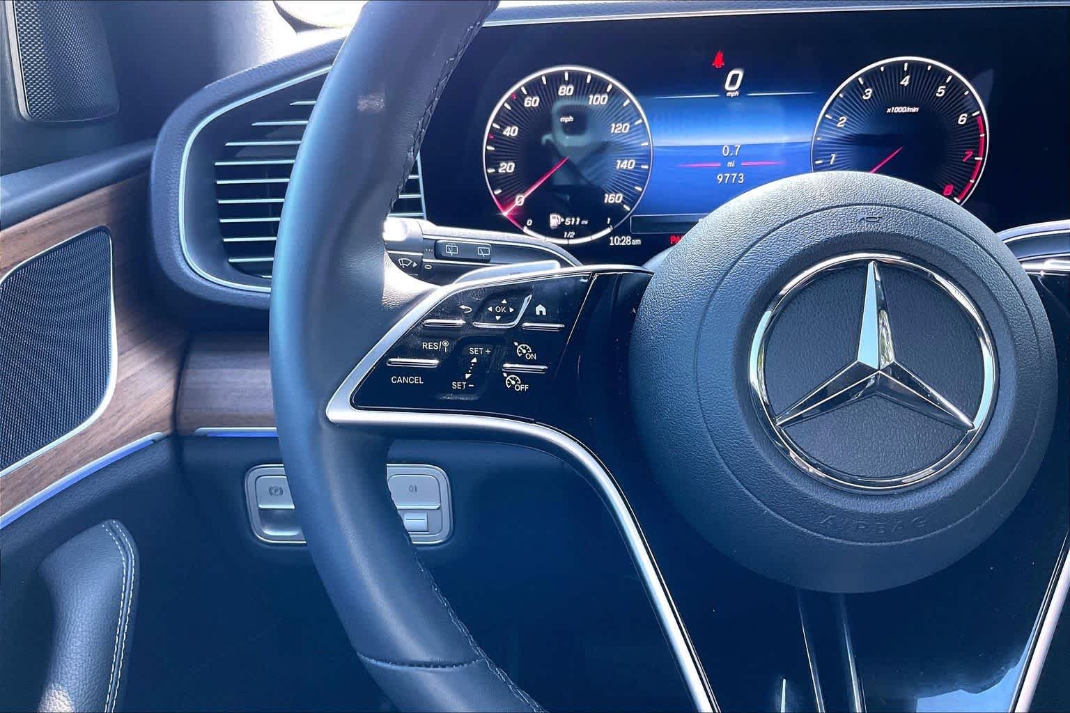 2025 Mercedes-Benz GLE GLE450 - Photo 23