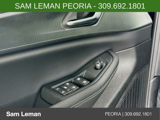 New 2026 Diamond Black Crystal Pearlcoat Jeep Laredo X image 17