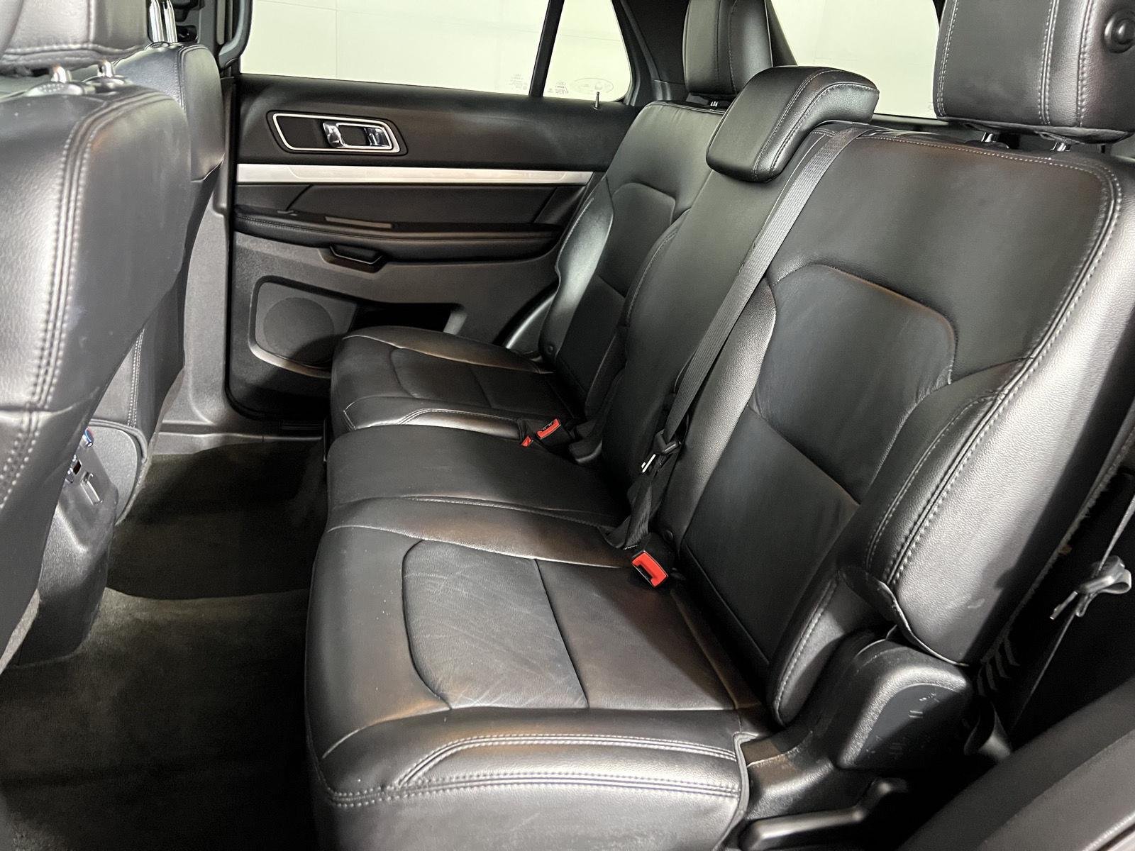 Used 2017 Ruby Red Metallic Tinted Clearcoat Ford XLT image 4