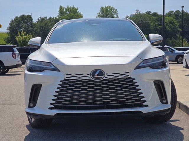 New 2026 Eminent White Pearl Lexus PREMIUM PLUS image 10
