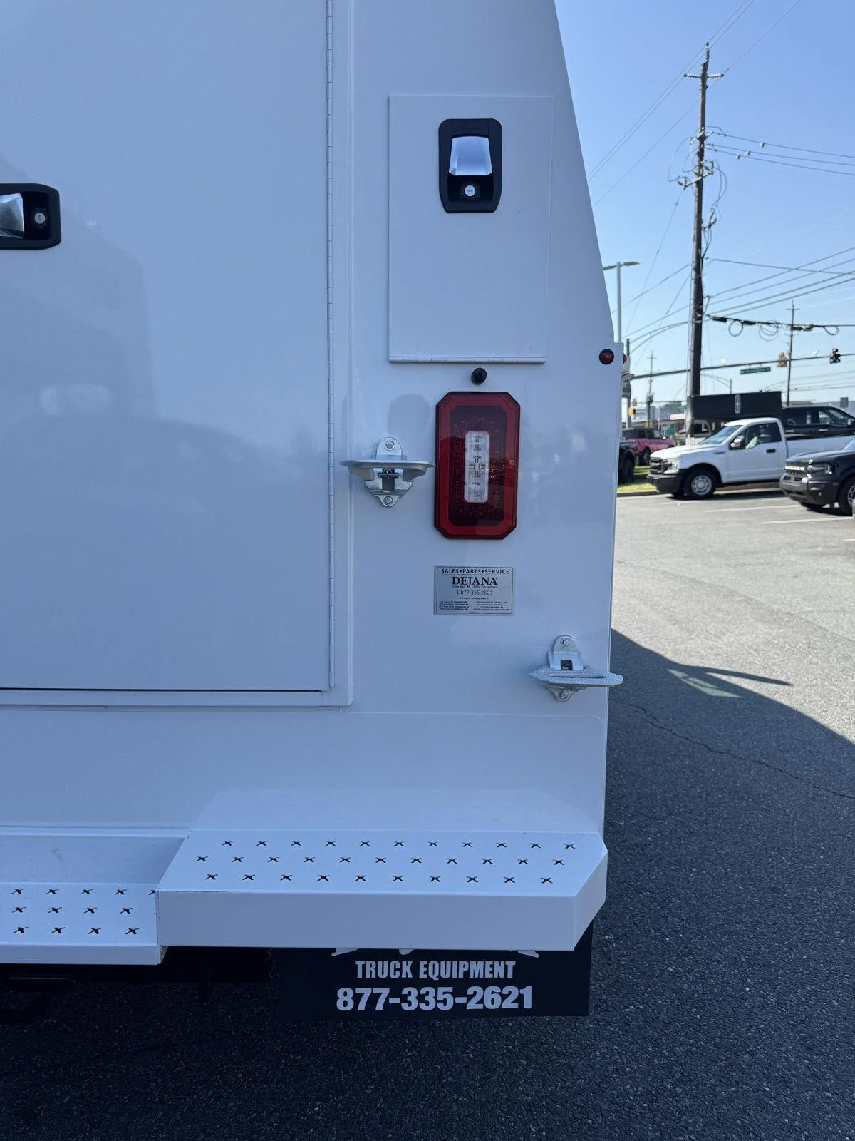 New 2026 Oxford White Ford XL image 22