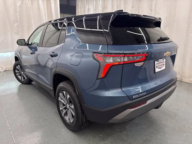 2027 Chevrolet Equinox LT - Photo 6
