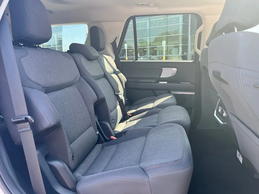 Used 2025 White Ford Active image 8