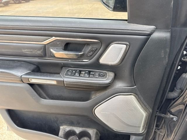 Used 2019 Diamond Black Ram Limited image 12