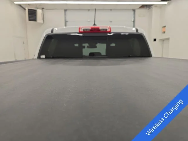 Used 2024 Summit White Chevrolet Z71 image 16