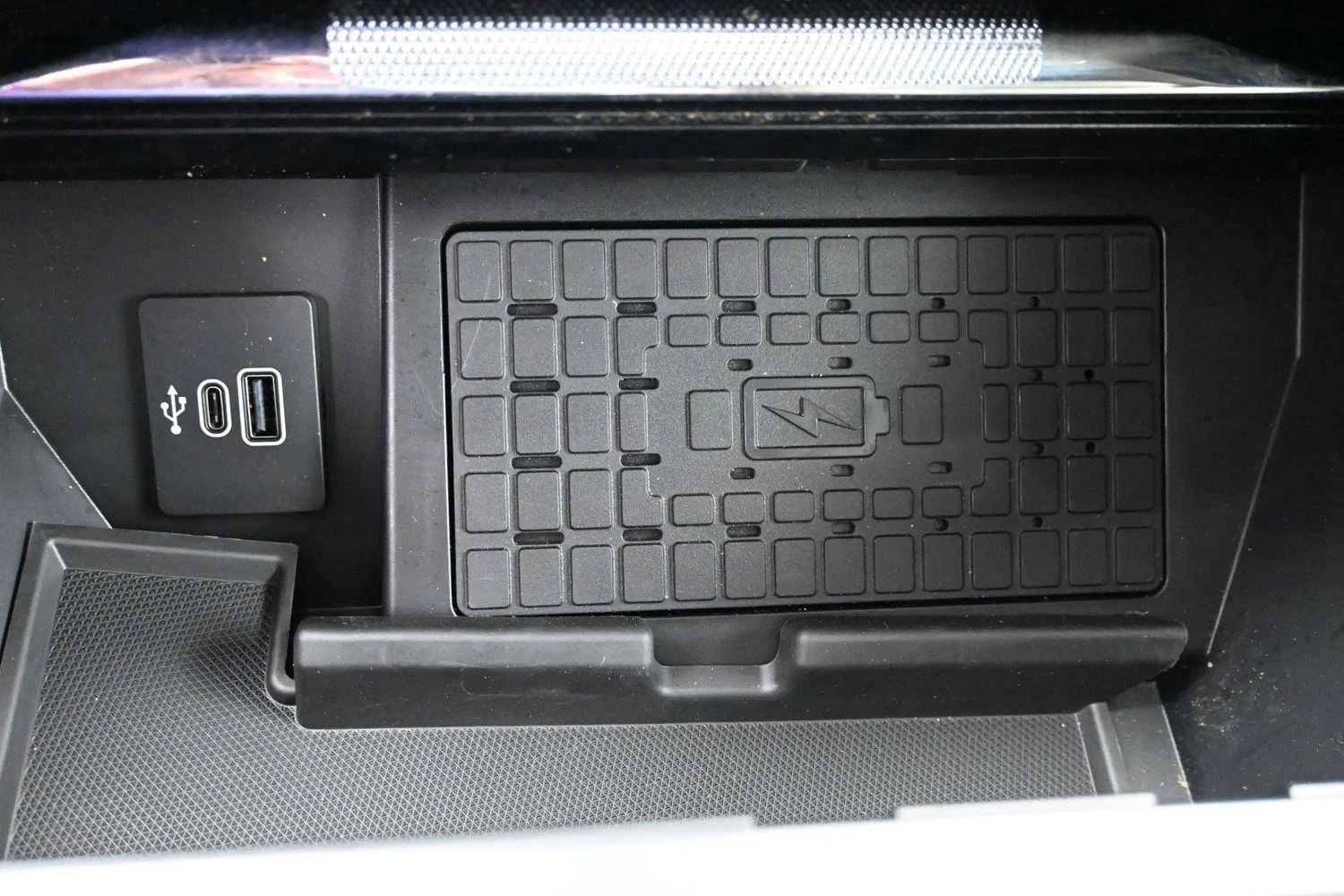 Used 2025 Agate Black Ford Platinum image 37