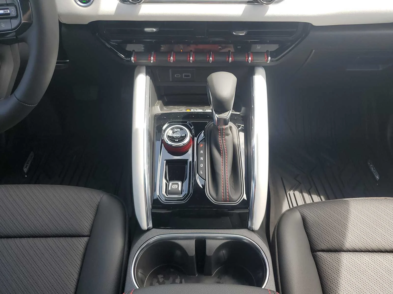 New 2026 Summit White GMC AT4X image 17