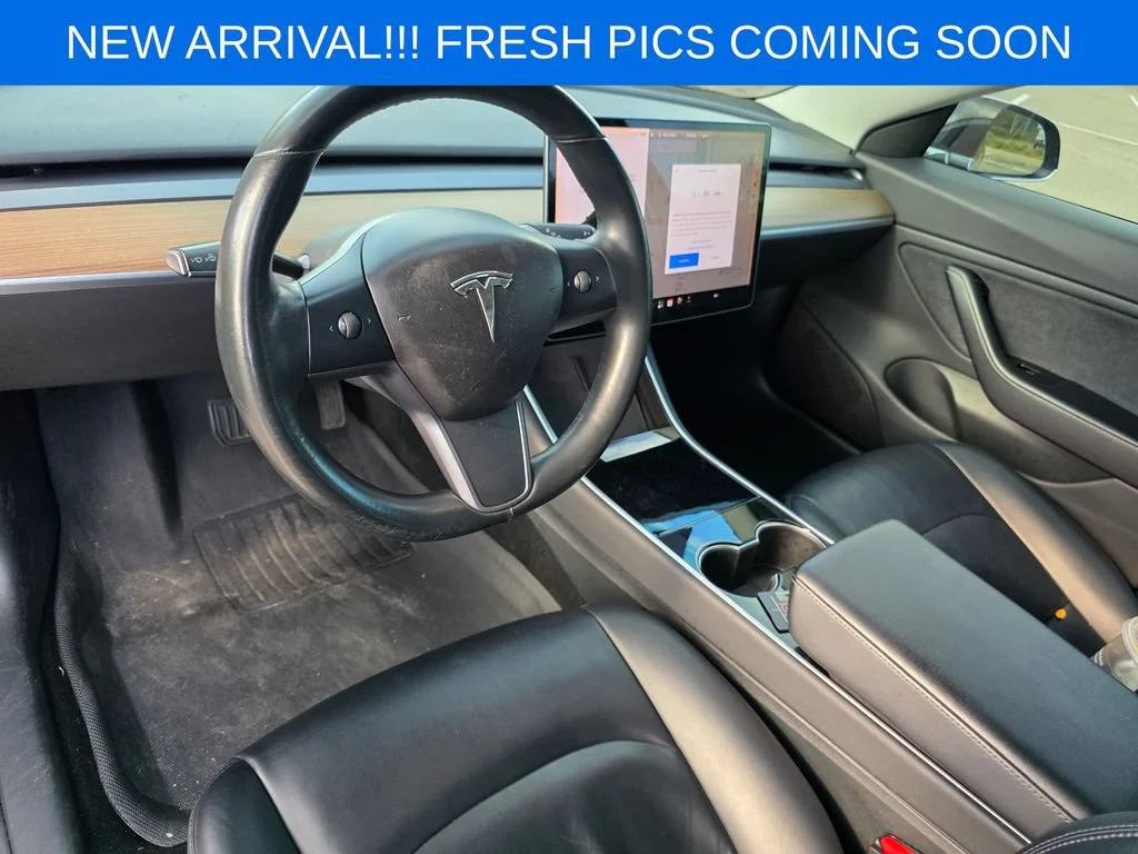 Used 2018  Tesla Long Range Battery image 9