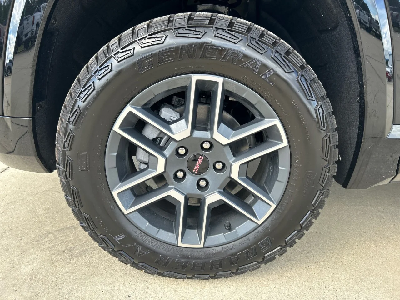 New 2027 Ebony Twilight Metallic GMC AT4 image 9