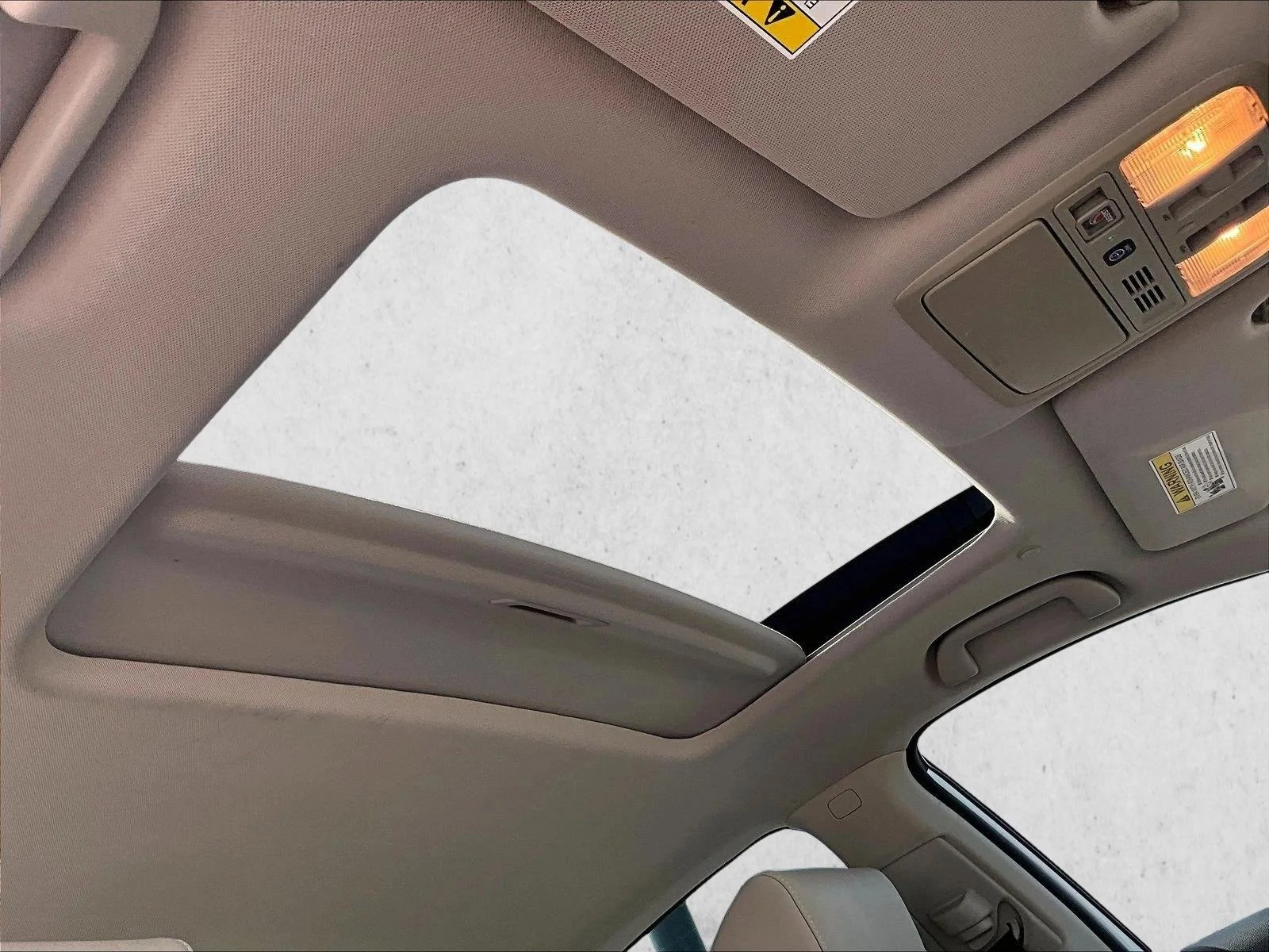 Used 2021 Platinum White Pearl Honda Touring image 16