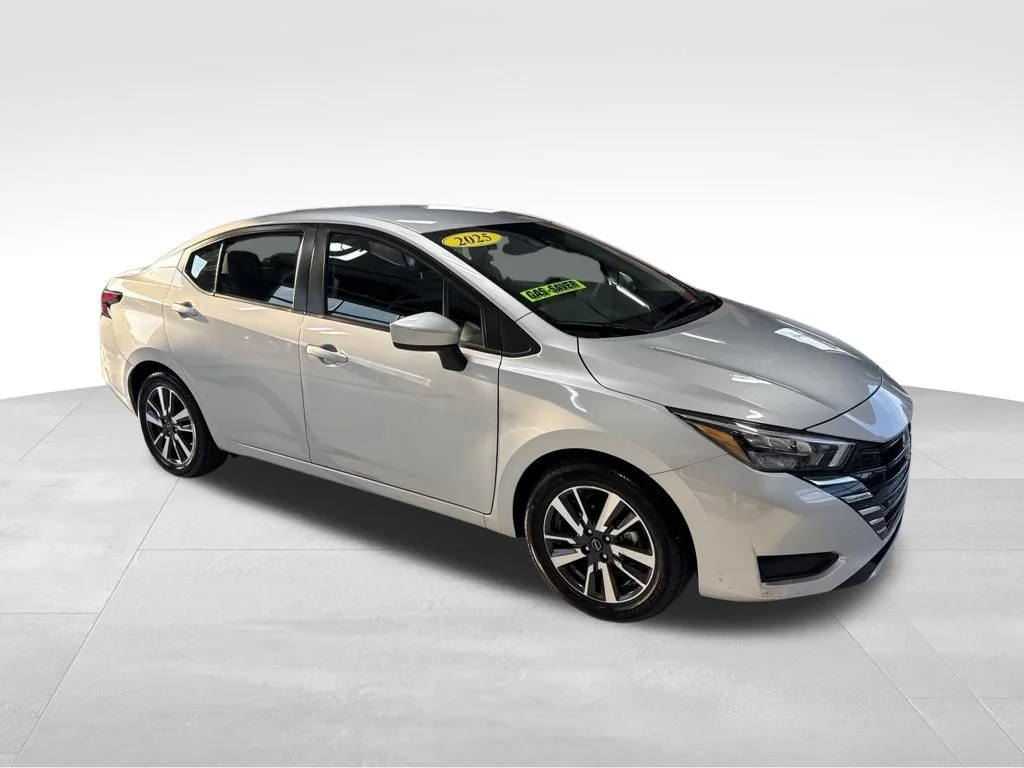 Used 2025 Silver Nissan 1.6 SV image 11