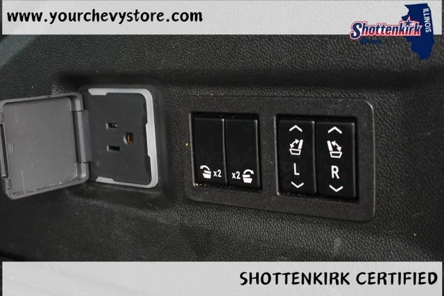 Used 2023 Silver GMC Denali image 22
