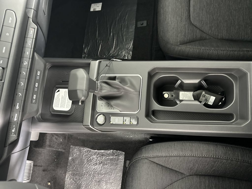 New 2027 Pale Gray Kia S image 9