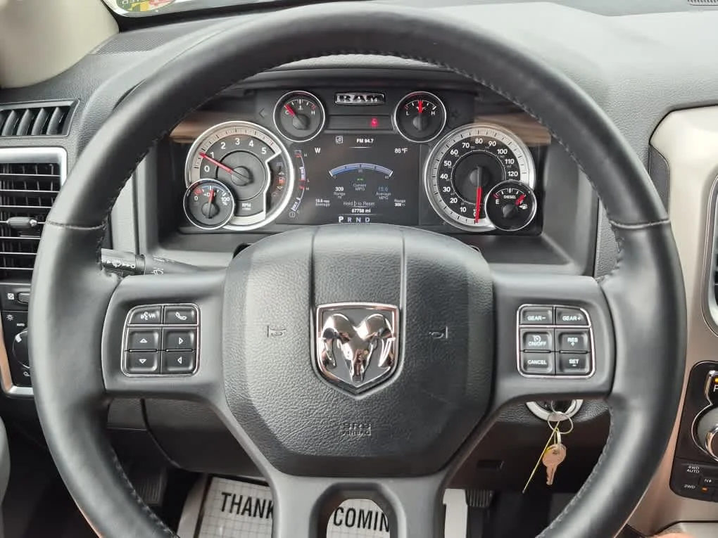Used 2016 Bright White Clearcoat Ram Big Horn image 15