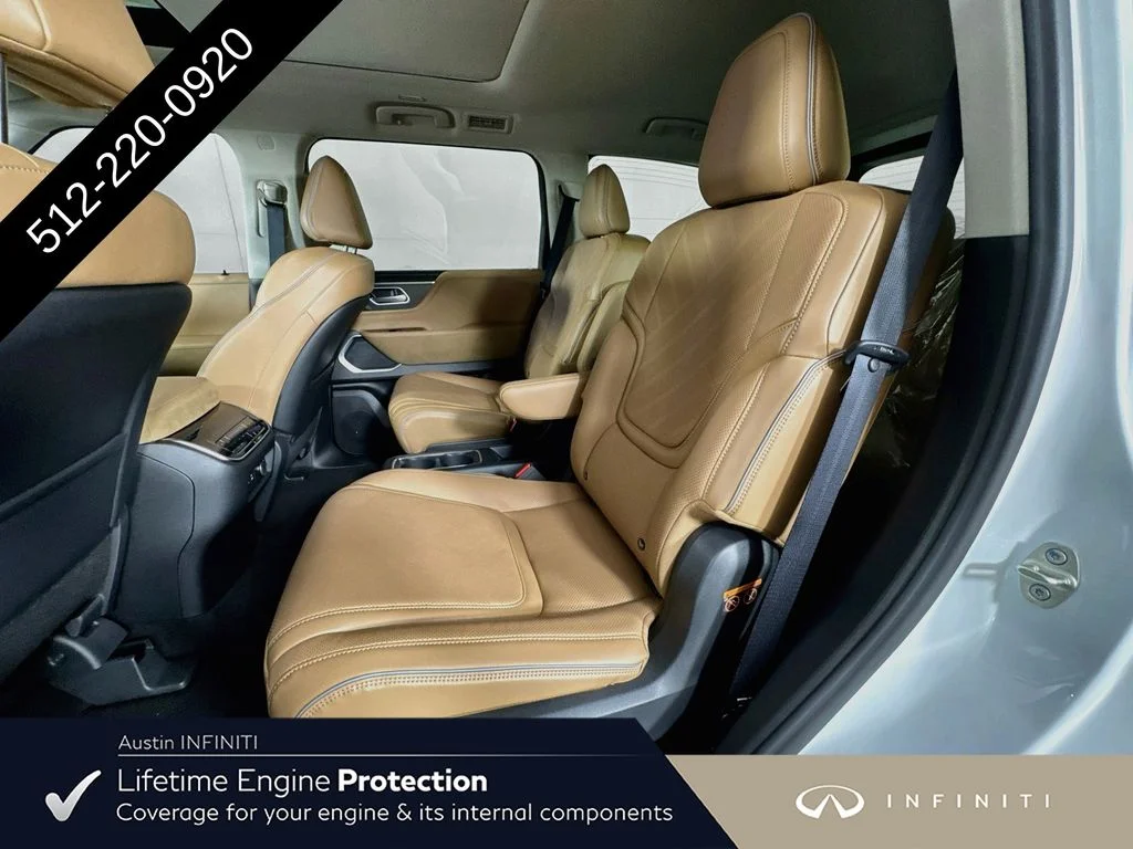 New 2027 White INFINITI LUXE image 31