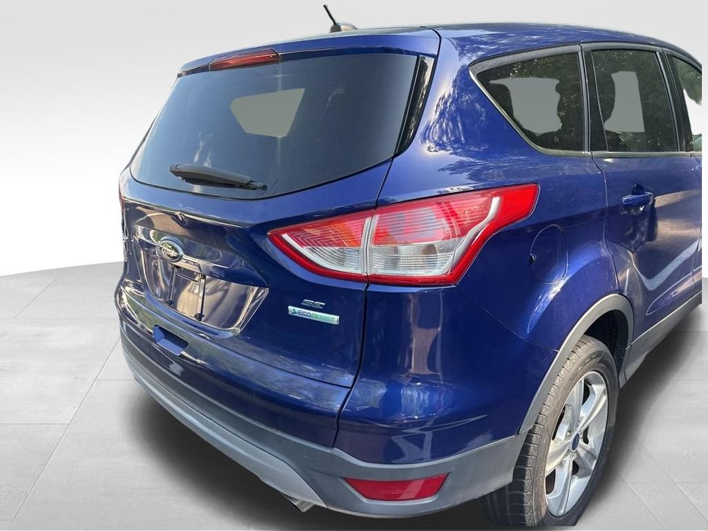 Used 2014 Blue Ford SE image 13