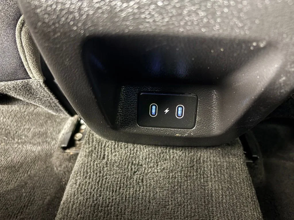 Used 2025 Red Hyundai SEL image 40