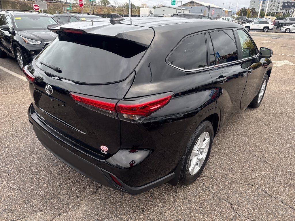 Used 2023 Black Toyota LE image 9