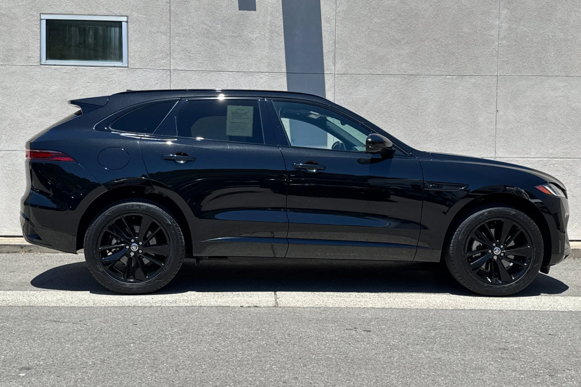 Certified Used 2024 Santorini Black Jaguar R-Dynamic S image 8