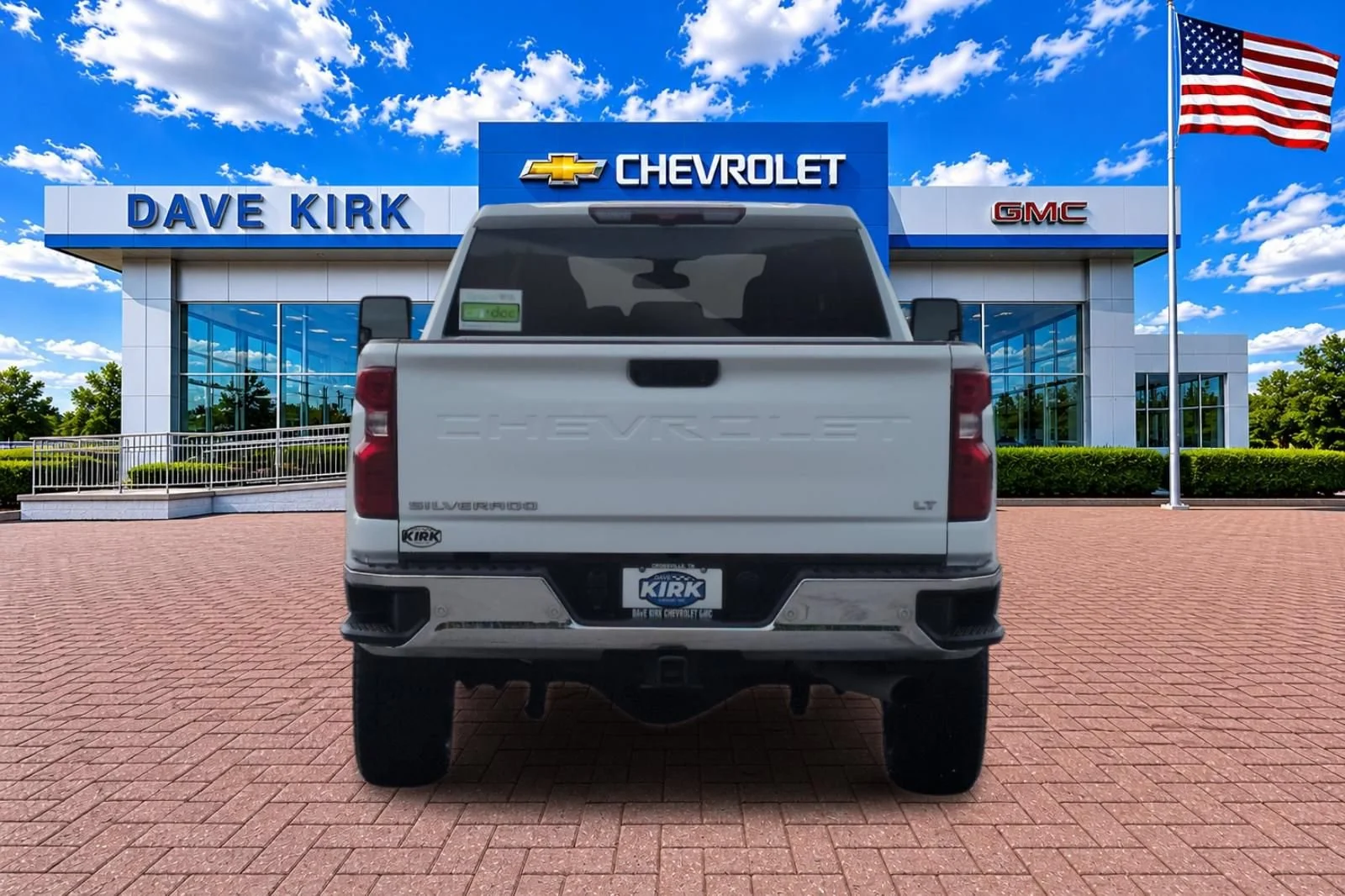 Used 2021 SUMMIT WHITE Chevrolet LT image 4