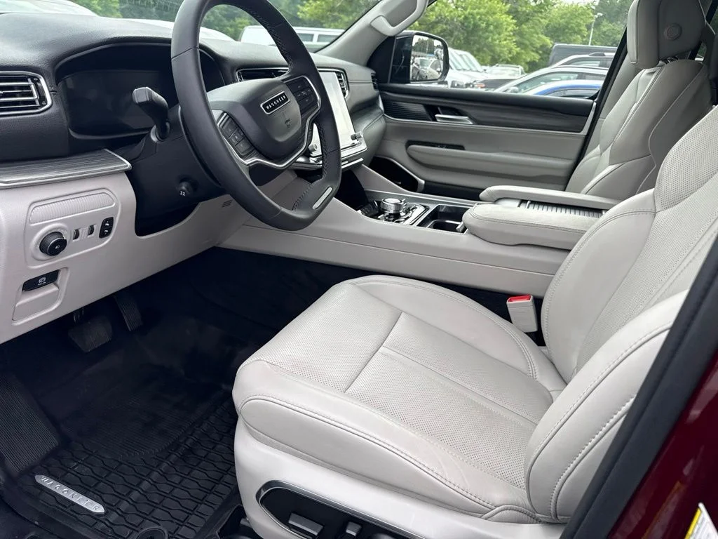 Used 2024 Red Jeep Series III image 3