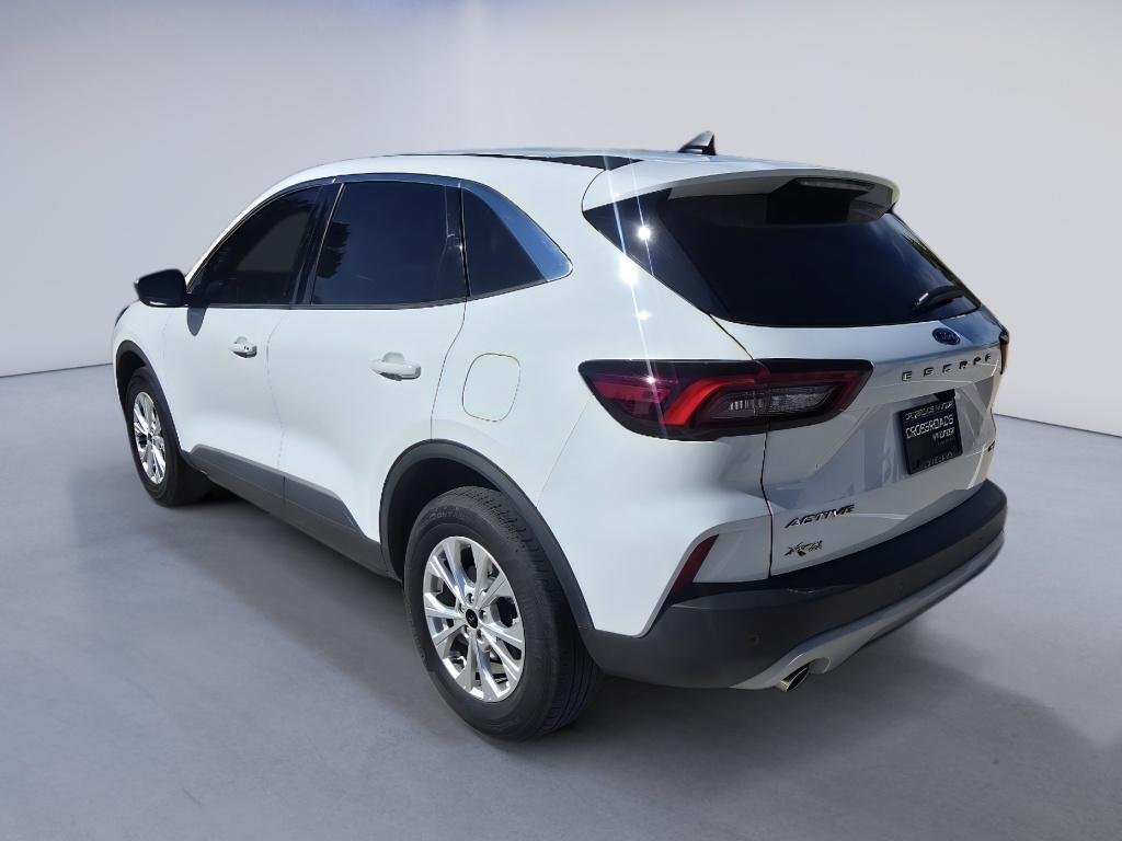 Used 2024 Oxford White Ford Active image 3