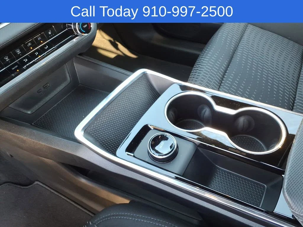 Used 2026 Summit White Chevrolet LT image 18