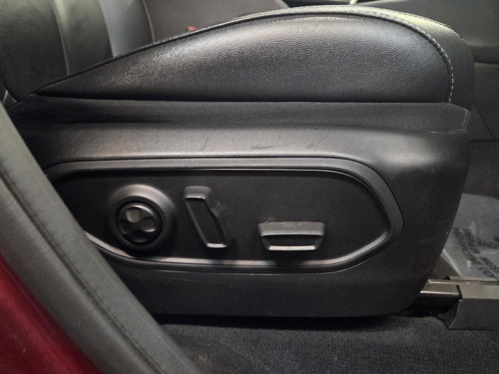 Used 2023 Velvet Red Pearlcoat Jeep Limited image 23
