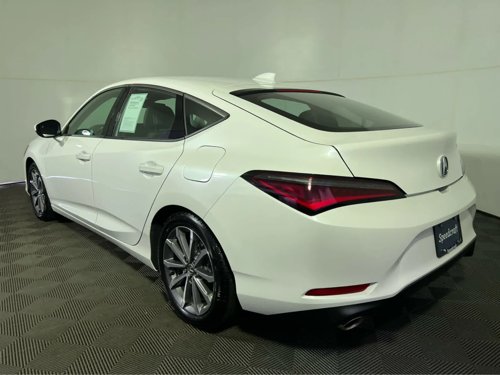Used 2026 Platinum White Pearl Acura  image 5