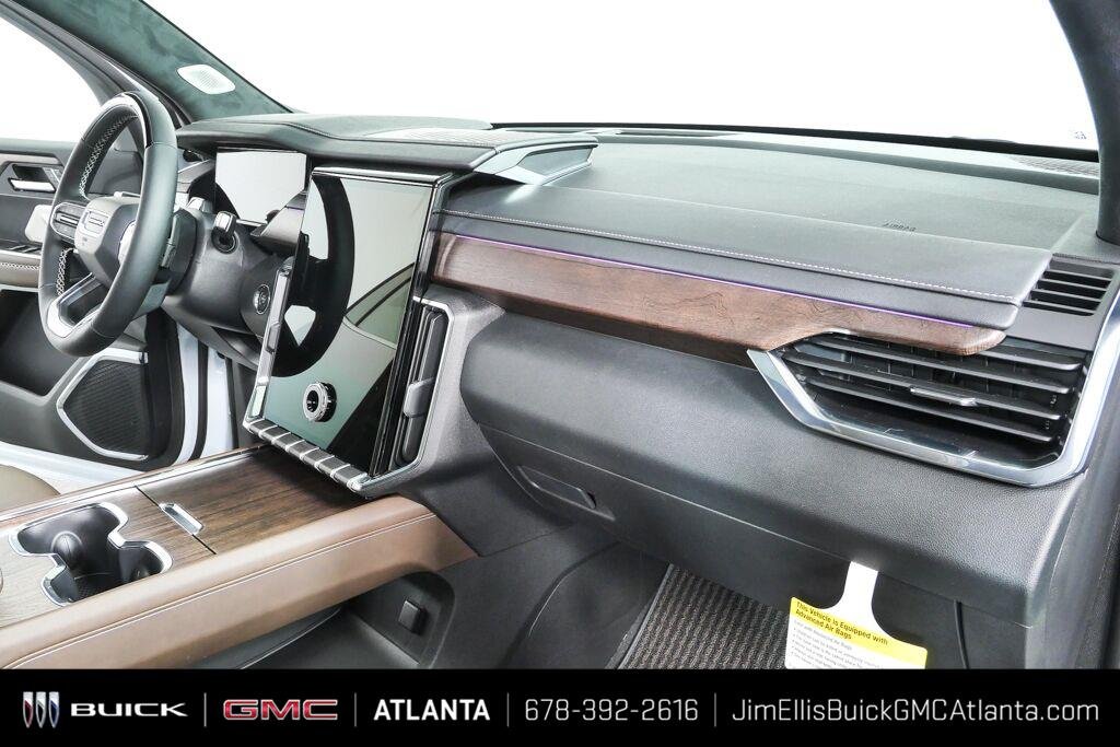 2027 GMC Acadia Denali Ultimate - Photo 23