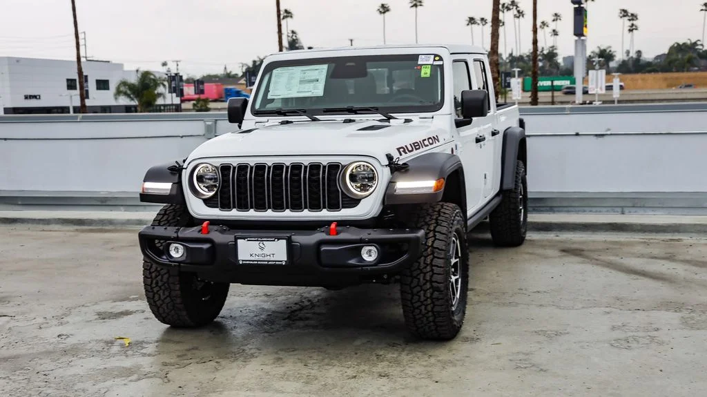New 2026 White Jeep Rubicon image 4