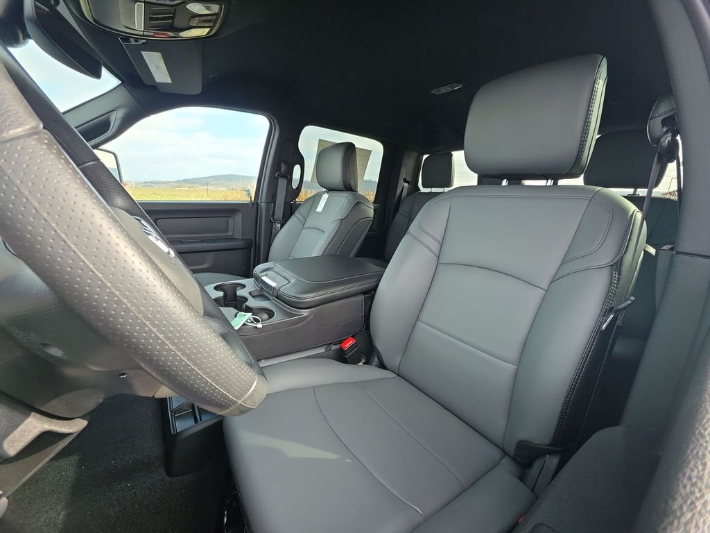 2026 RAM 3500 Tradesman - Photo 11