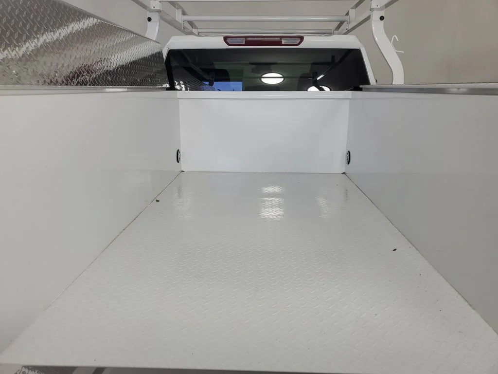 New 2026 Summit White Chevrolet WT image 15