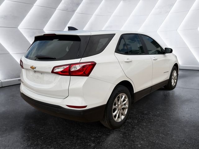 Used 2020 White Chevrolet LS image 4