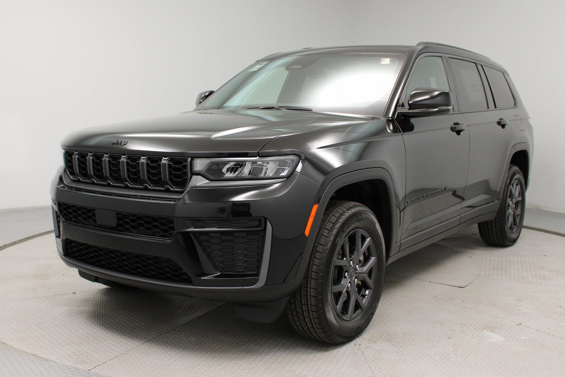 2027 Jeep Grand Cherokee L Laredo Altitude