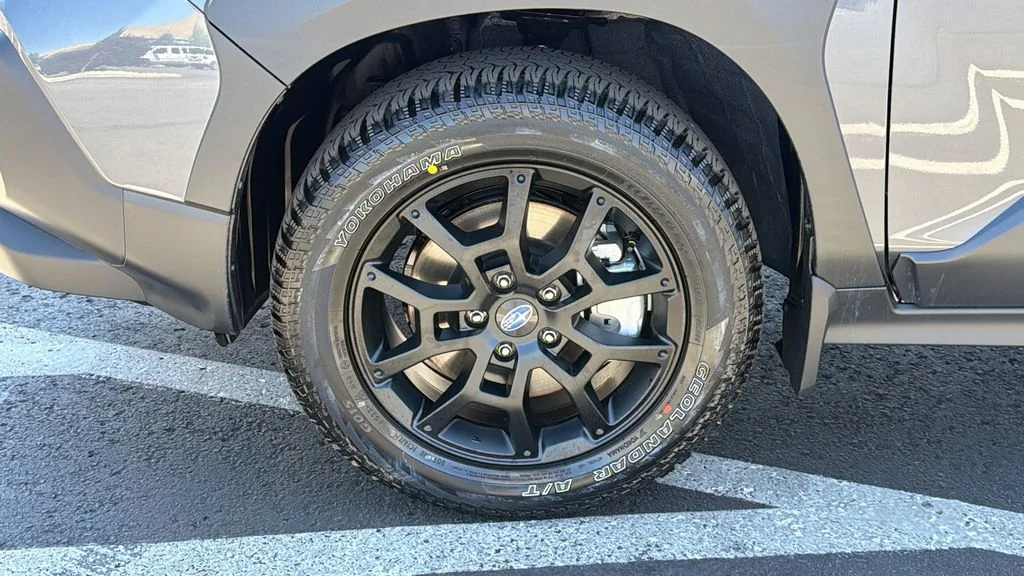 New 2026 MAGNETITE GRAY PEARL Subaru Wilderness image 9