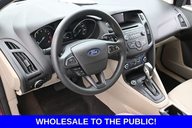 Used 2016 Red Ford SE image 11