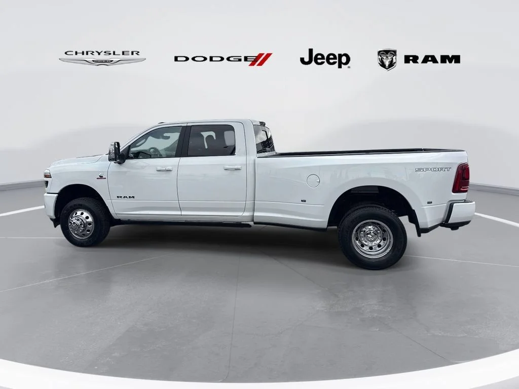 New 2026 Bright White Clear-Coat Exterior Paint RAM Laramie image 5