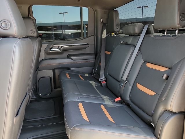 Used 2024 White GMC AT4 image 8