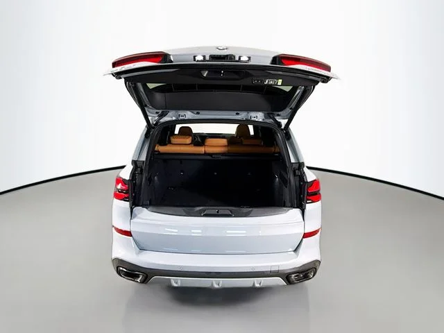 New 2026 Gray BMW xDrive40i image 26
