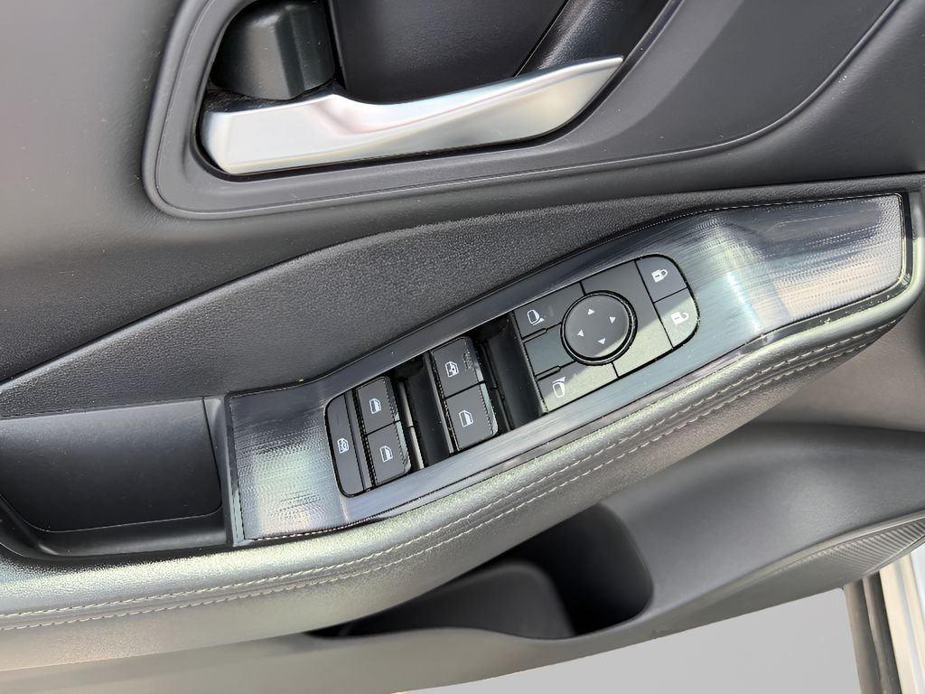 2024 Nissan Rogue SV - Photo 31