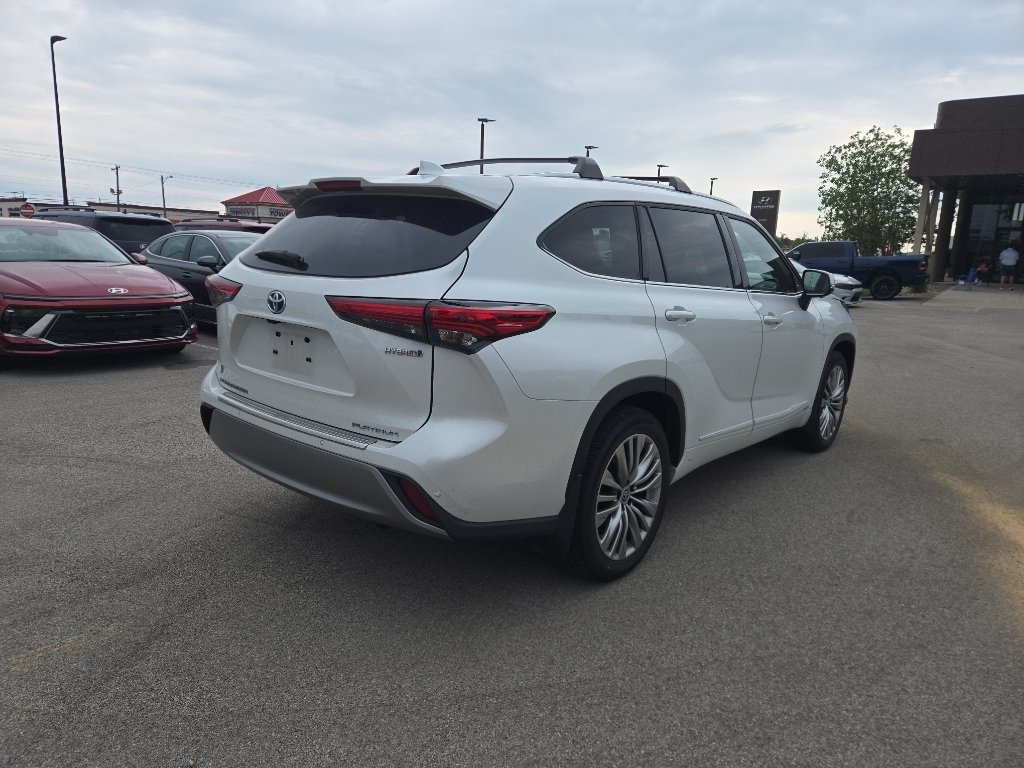 Used 2023 Wind Chill Pearl Toyota Hybrid Platinum image 3