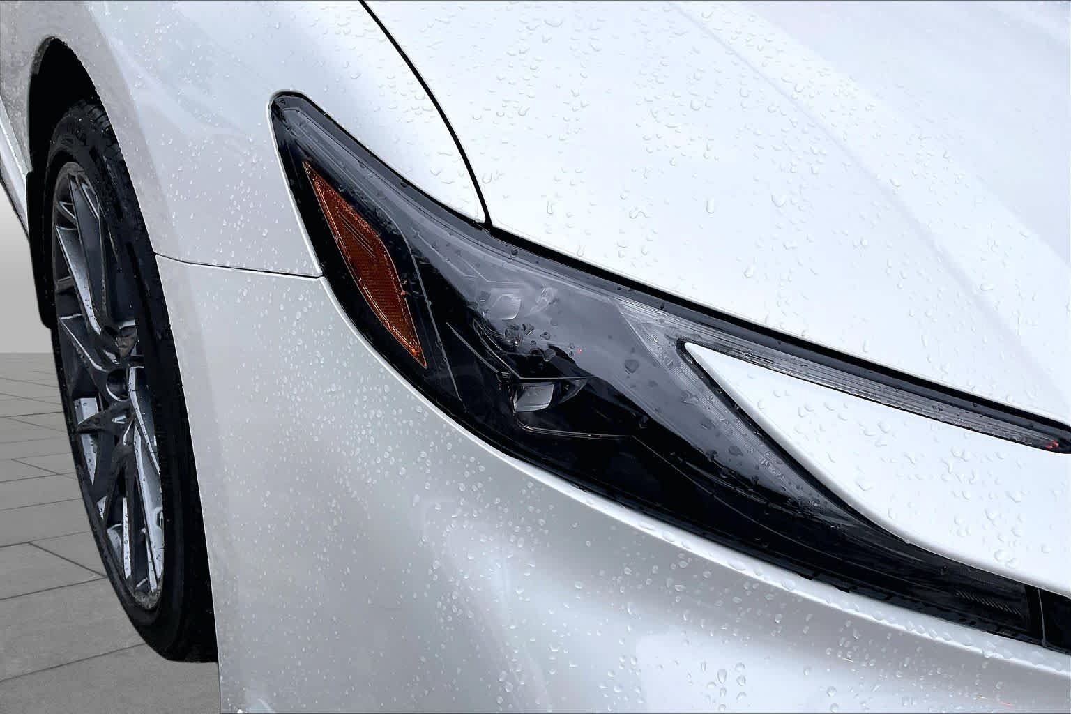 Used 2026 Wind Chill Pearl Toyota XSE image 27
