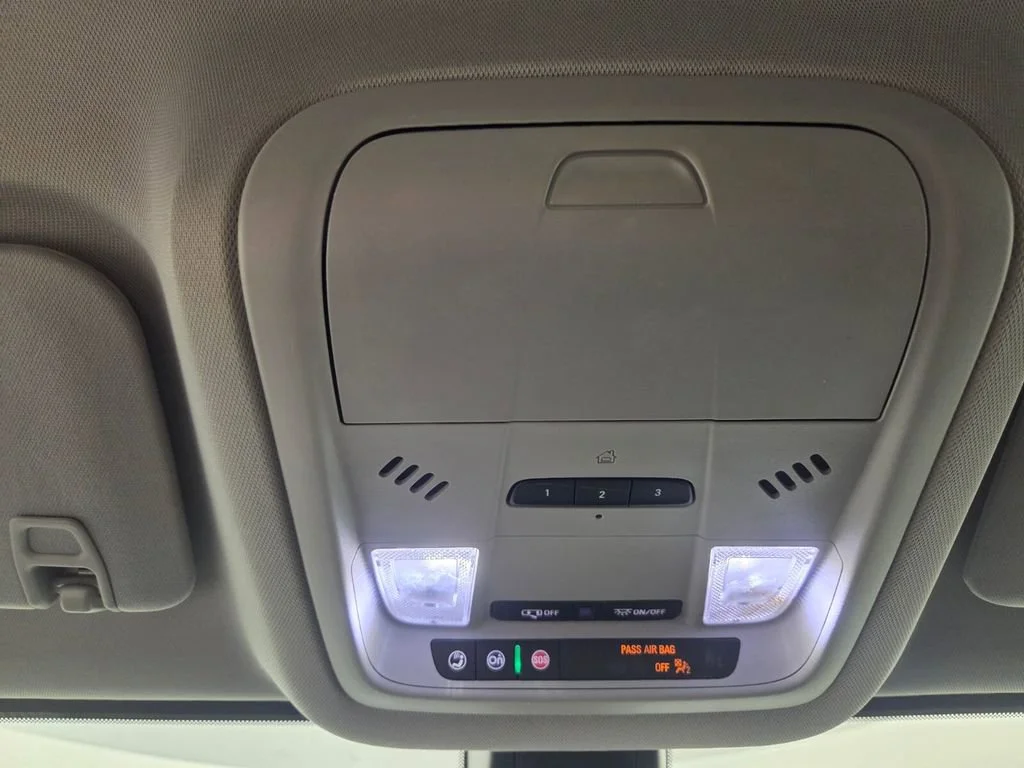 Used 2021 Satin Steel Metallic GMC SLT image 14
